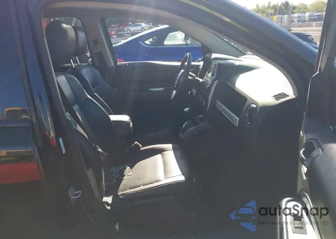 2017 Jeep Compass High Altitude 4X4 z USA, uszkodzony, nr VIN 1C4NJDEB3HD109142